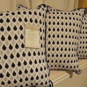 Coastal Deco Pillow with Navy Teardrop Pattern Set Of 3 NWT